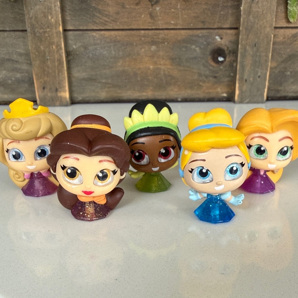 Disney Doorables series 6 special edition jeweled princesses